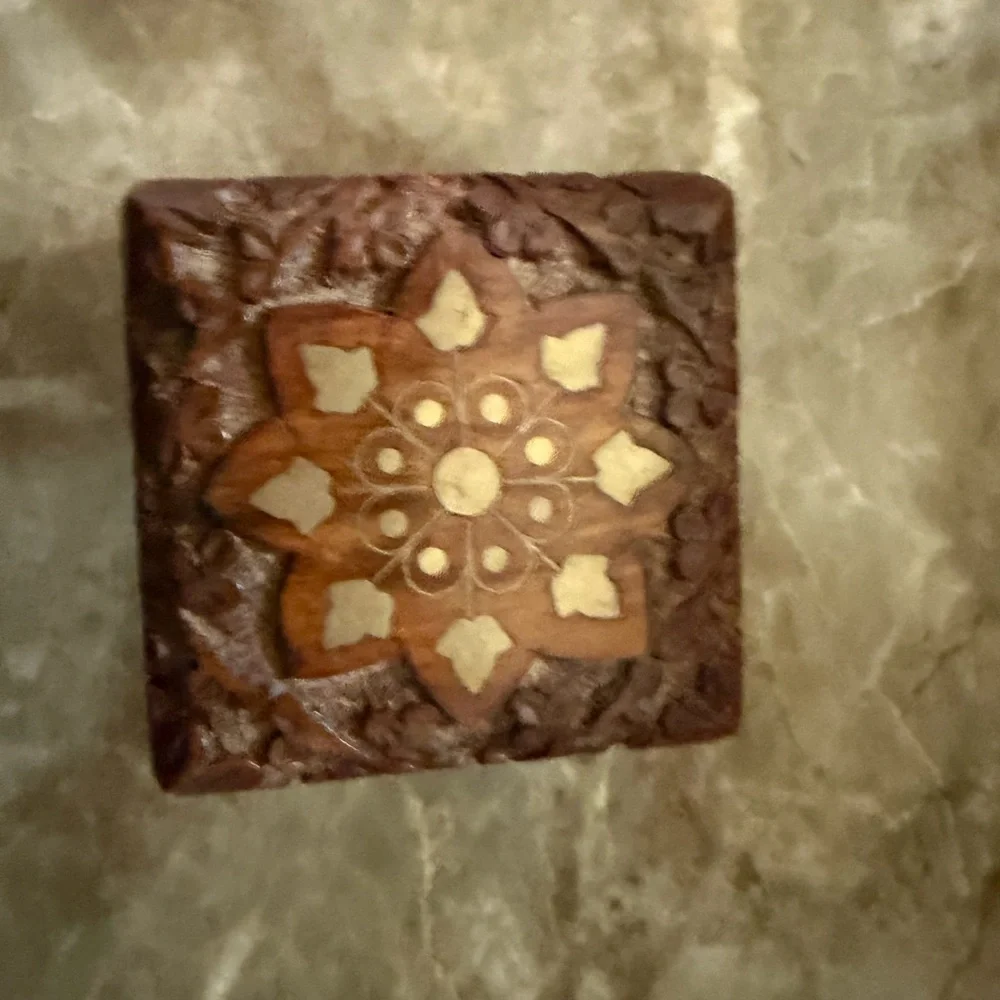 Carved Wooden Trinket Box, jewelry box,‎ small, hand carved